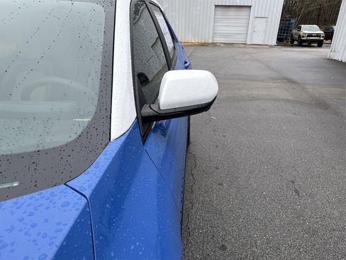 New 2025 Chevrolet Equinox ACTIV w/ Safety and Technology Package image 11