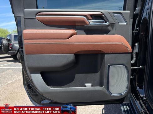 Used 2024 GMC Sierra 3500 Denali Ultimate AWD/4WD image 22