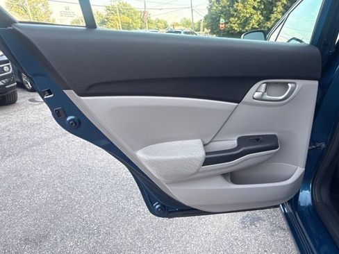 Used 2013 Honda Civic LX image 13