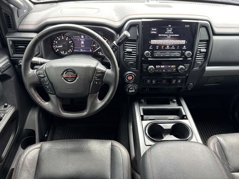 Used 2021 Nissan Titan PRO-4X w/ Pro-4x Convenience Package AWD/4WD image 20