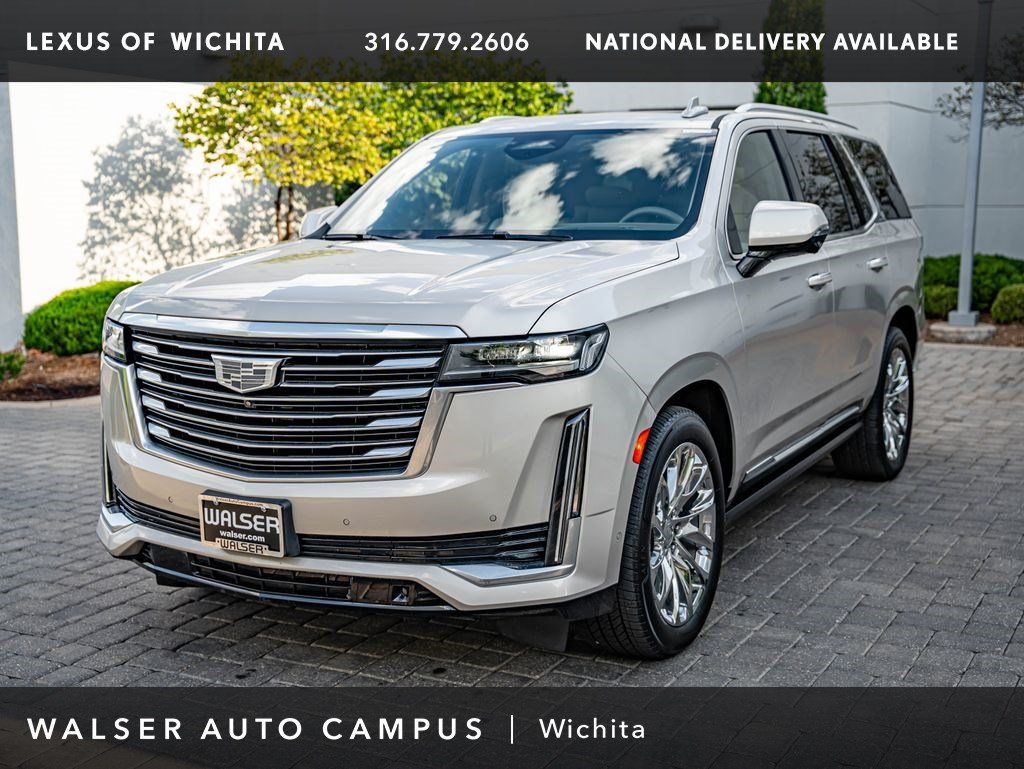 Used 2021 Cadillac Escalade Premium Luxury Platinum w/ Heavy-Duty Trailer Package AWD/4WD image 1