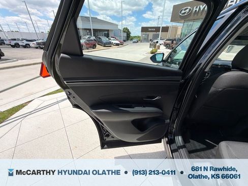 Certified 2023 Hyundai Tucson SE AWD/4WD image 21