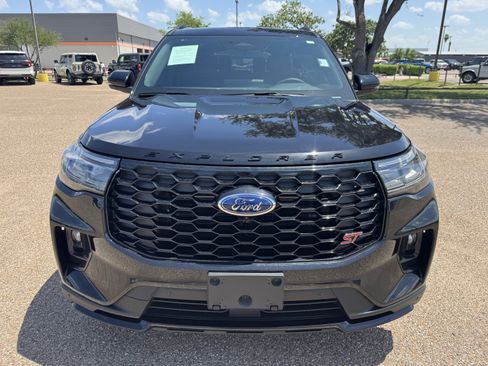 Certified 2025 Ford Explorer ST w/ Sun And Sound Package AWD/4WD image 6