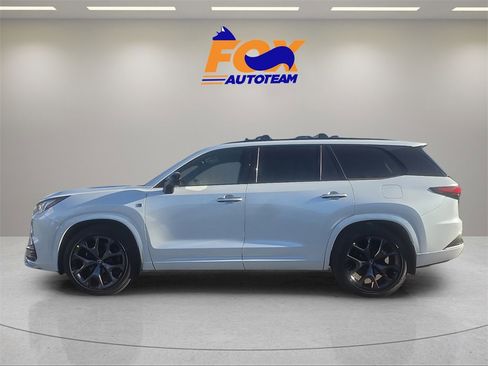 New 2026 Lexus TX 500h AWD image 2