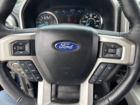 Used 2019 Ford F150 Lariat image 14