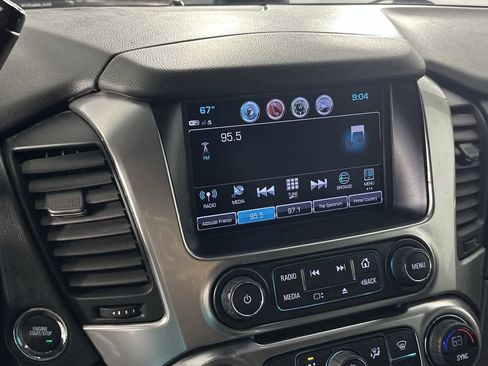 Used 2018 Chevrolet Suburban Premier RWD image 23
