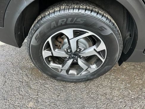 Used 2020 Kia Sportage LX AWD/4WD image 11