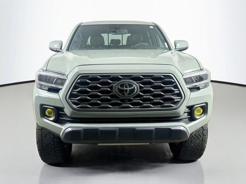 Used 2023 Toyota Tacoma TRD Off-Road w/ TRD Premium Off Road Package AWD/4WD image 2