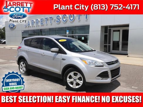 Used 2015 Ford Escape SE FWD image 1