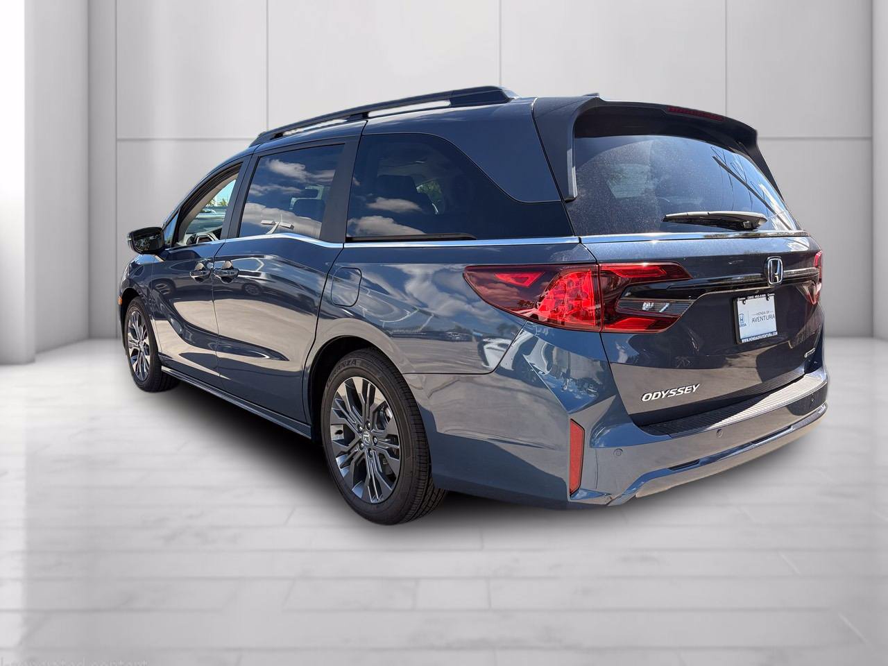 New 2027 Honda Odyssey Touring image 7