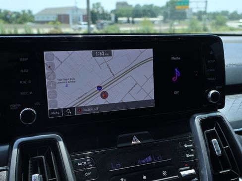 Certified 2023 Kia Sorento S FWD image 40