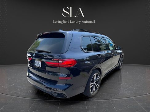 Used 2022 BMW X7 xDrive40i w/ M Sport Package AWD/4WD image 8