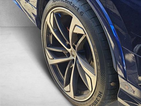 Used 2023 Audi SQ7 Prestige w/ Prestige Package image 11