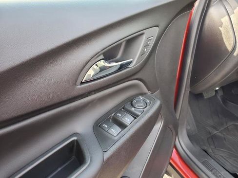 Used 2024 Chevrolet Equinox LT image 7