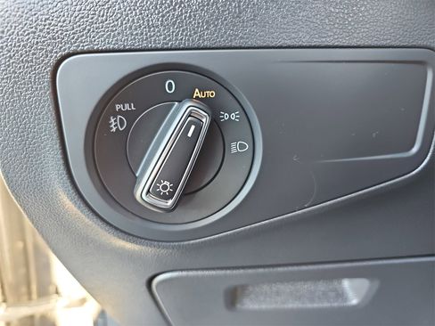 Certified 2021 Volkswagen Tiguan SEL image 27