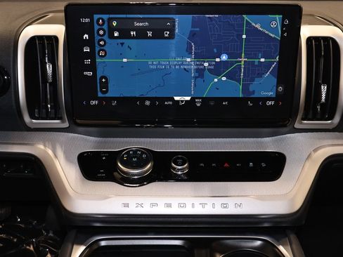 New 2026 Ford Expedition Active image 27