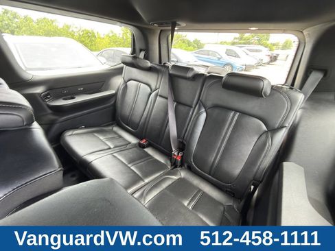 Used 2024 Jeep Wagoneer Series II w/ Flexible Seating Group RWD image 34