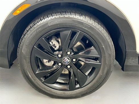 Used 2025 Buick Encore GX Sport Touring w/ Advanced Technology Package image 27