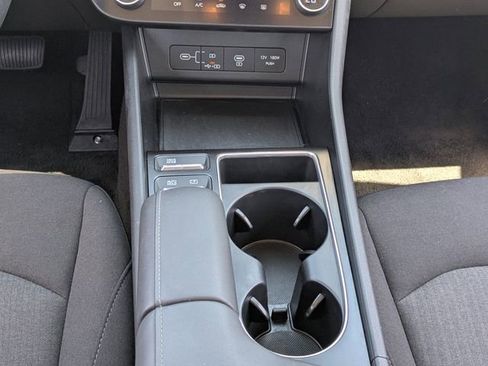 Used 2025 Hyundai Sonata SEL FWD image 17