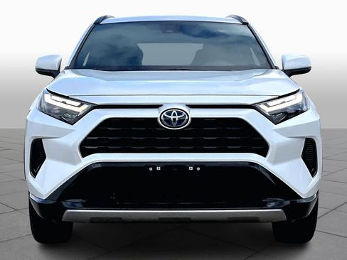 Used 2023 Toyota RAV4 SE AWD/4WD image 4