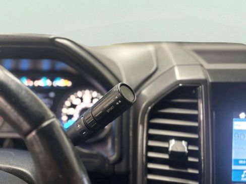 Used 2017 Ford F150 XLT w/ Equipment Group 302A Luxury AWD/4WD image 32