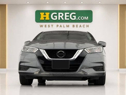 Used 2021 Nissan Versa SV FWD image 7