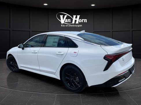 New 2025 Kia K5 LXS image 3