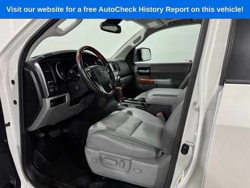 Used 2018 Toyota Sequoia Platinum AWD/4WD image 16