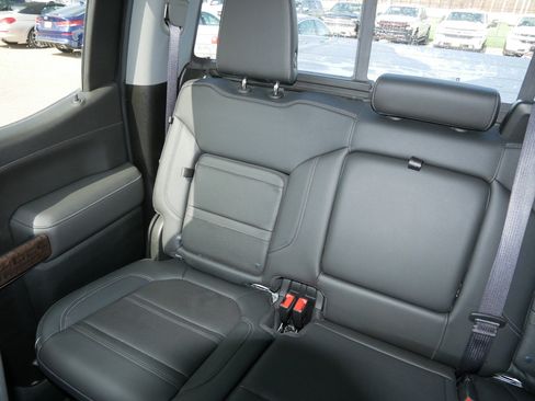 Used 2019 GMC Sierra 1500 Denali w/ Denali Ultimate Package AWD/4WD image 12