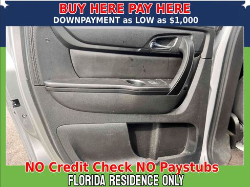 Used 2015 Chevrolet Traverse LT FWD image 12