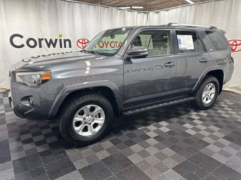 Used 2023 Toyota 4Runner SR5 Premium image 4