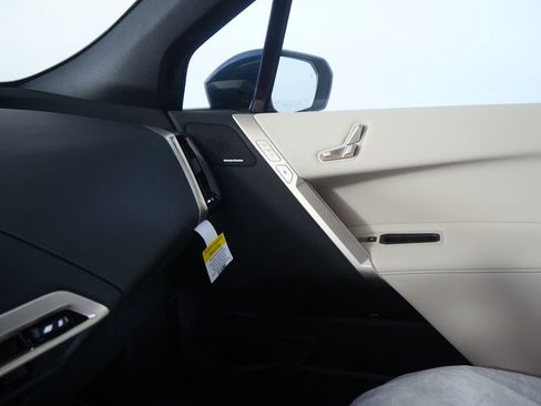 New 2026 BMW iX xDrive45 image 26