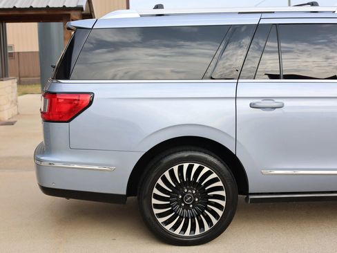 Used 2020 Lincoln Navigator L Black Label w/ Cargo Convenience Package image 12