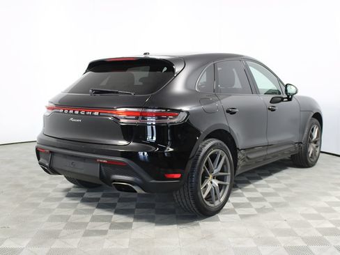 Used 2022 Porsche Macan AWD/4WD image 41
