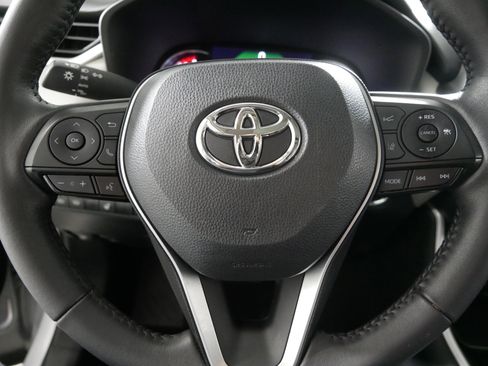 Used 2023 Toyota RAV4 XLE image 25