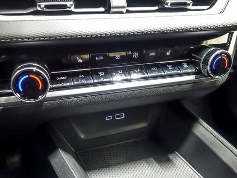 New 2026 Chevrolet Equinox LT image 19