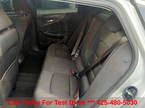 Used 2021 Chevrolet Malibu LS FWD image 12