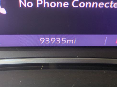 Used 2022 GMC Terrain SLT image 30