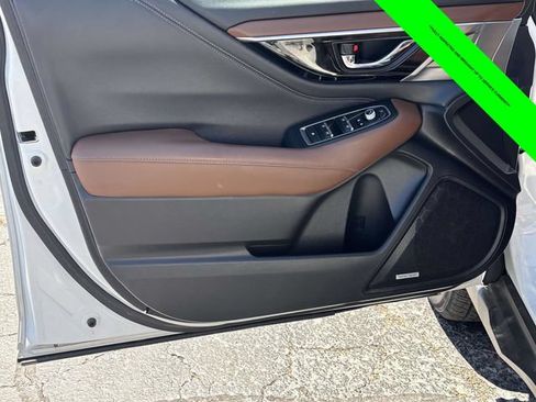 Used 2022 Subaru Outback Touring AWD/4WD image 10