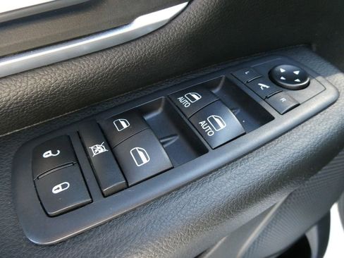 Used 2020 RAM 1500 Big Horn image 23