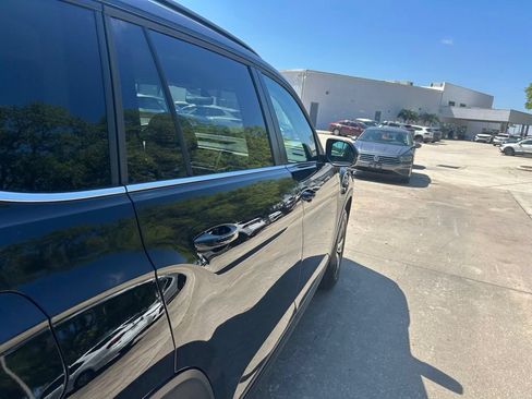 Used 2023 Volkswagen Atlas SE FWD image 29