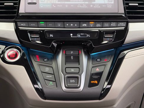 New 2026 Honda Odyssey Touring image 21