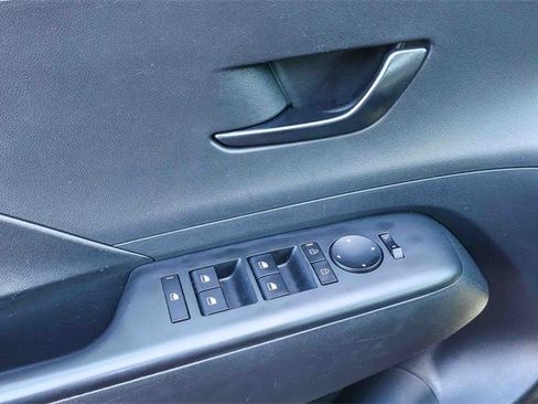 Certified 2025 Hyundai Kona SEL image 21