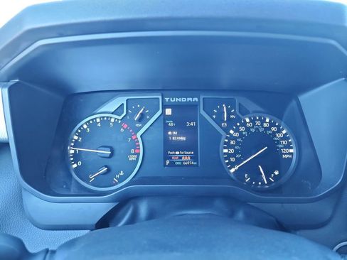 Used 2023 Toyota Tundra Limited AWD/4WD image 19