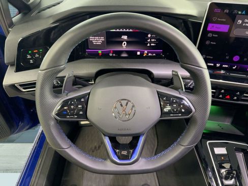 Used 2025 Volkswagen Golf w/ Euro Style Package image 18