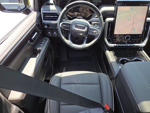 New 2026 GMC Yukon Elevation w/ Elevation Premium Package AWD/4WD image 33