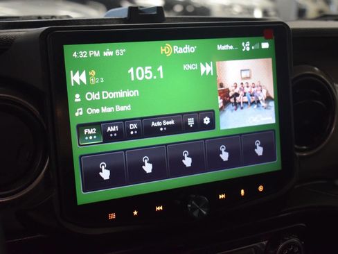 Used 2021 Jeep Wrangler Sport AWD/4WD image 40
