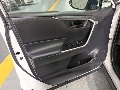 Used 2023 Toyota RAV4 LE image 11