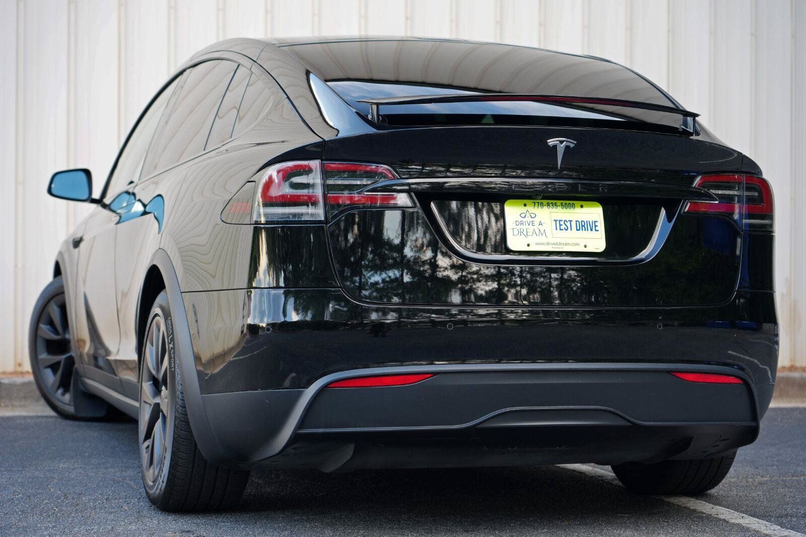 Used 2023 Tesla Model X AWD/4WD image 6