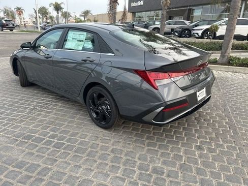 New 2026 Hyundai Elantra SEL Sport Premium image 3